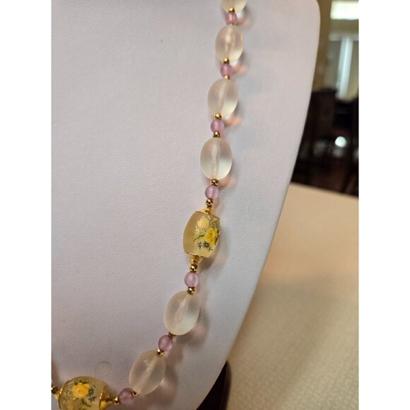 VTG Crystal and Uranium floral with Frosted and Amethyst Glass bead necklace - Picture 8 of 8